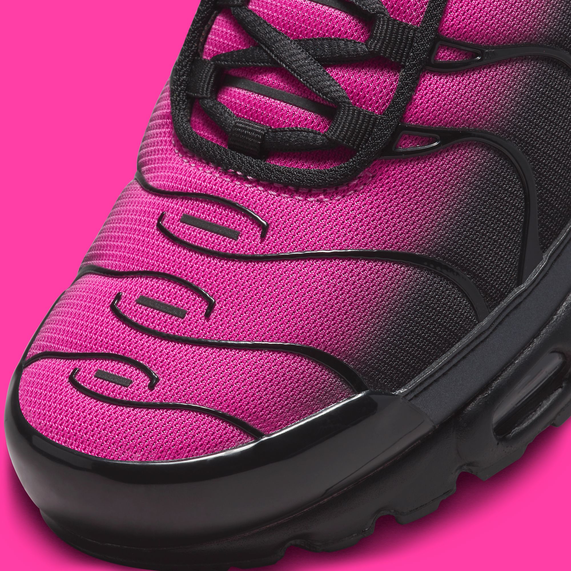 Nike Air Max Plus Black Pink FJ5481-010