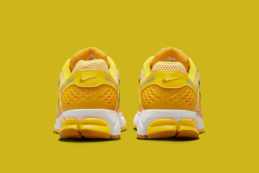 Nike Zoom Vomero 5 Varsity Maize FJ4453-765