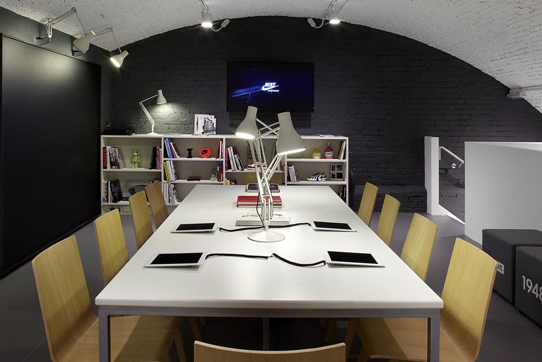 Nikelab Desk Inside