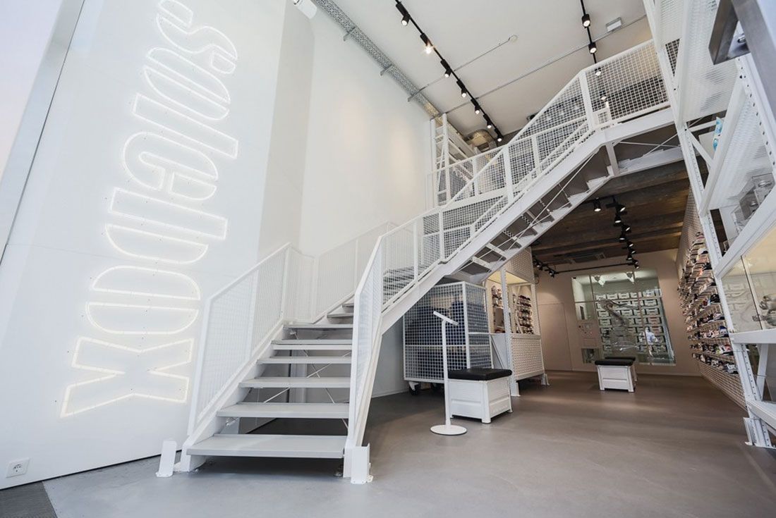 Solebox Opens New Store In Berlin 09 Stairs
