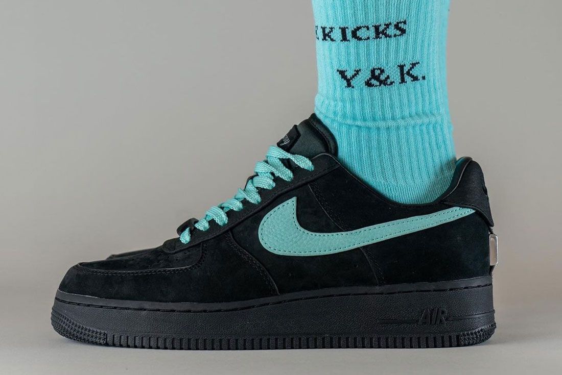 Tiffany & Co. x Nike Air Force 1 '1837' DZ1382-001