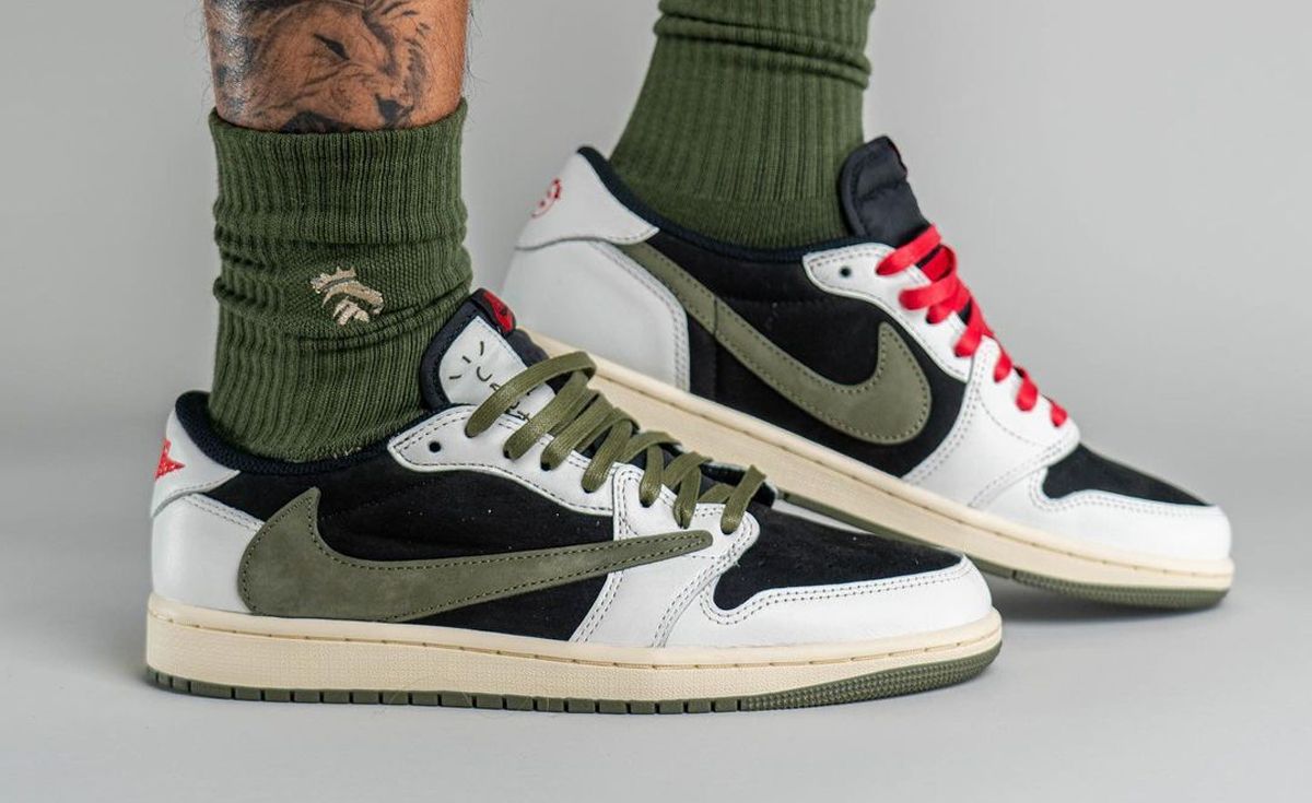 Travis Scott Air Jordan 1 Low Olive DZ4137-106